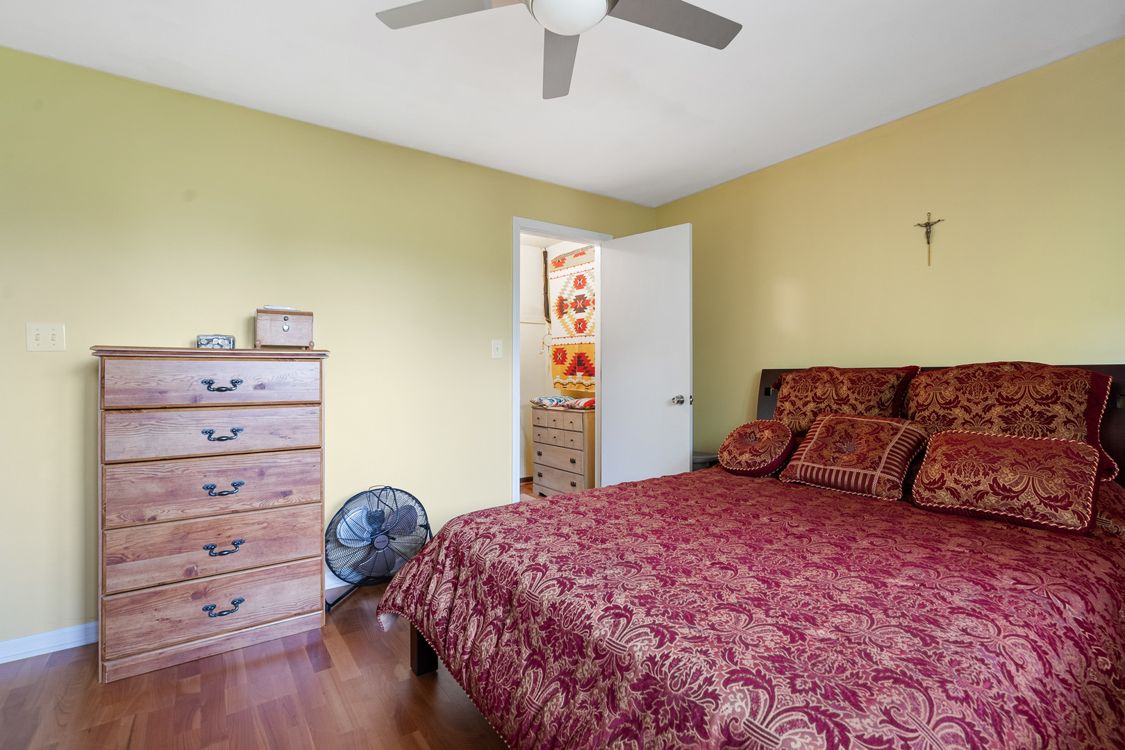 8996 Archer Avenue #2D, Willow Springs, IL 60480