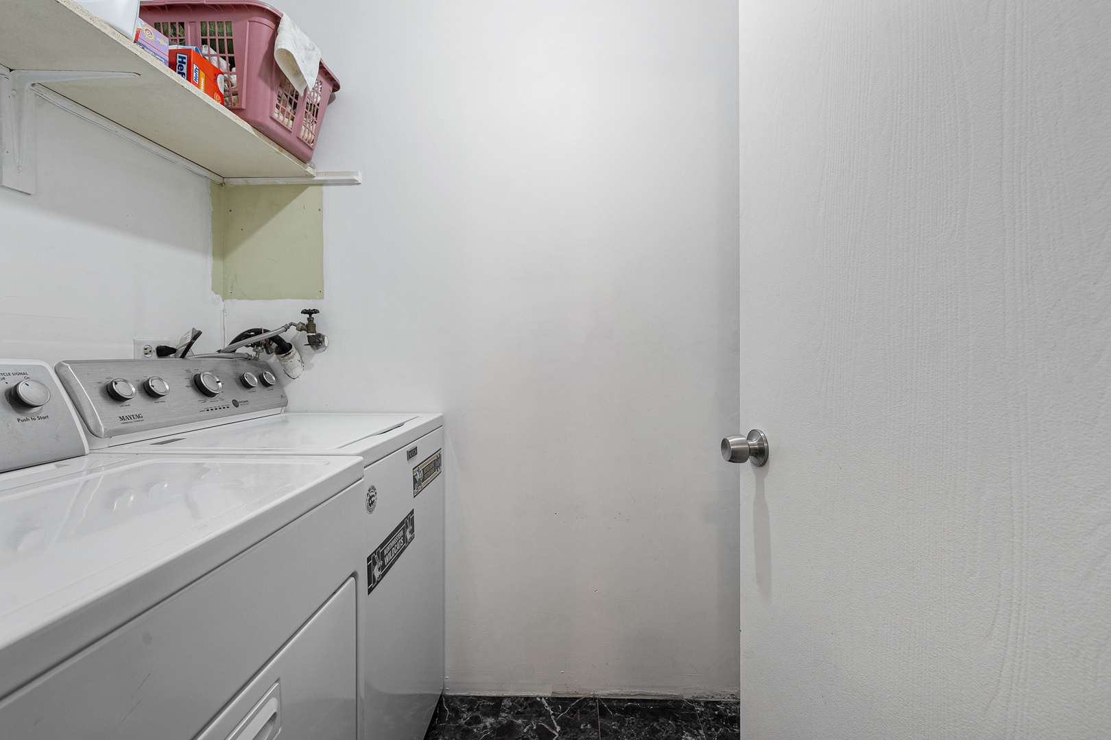 8996 Archer Avenue #2D, Willow Springs, IL 60480