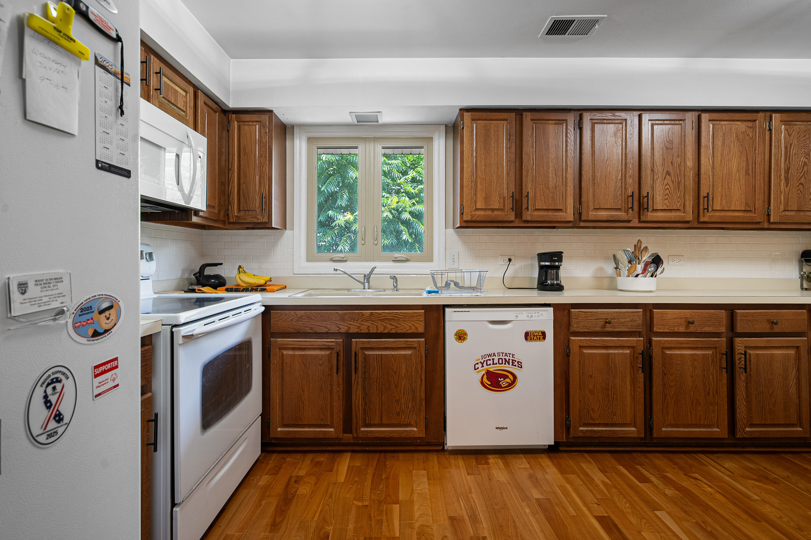 8996 Archer Avenue #2D, Willow Springs, IL 60480