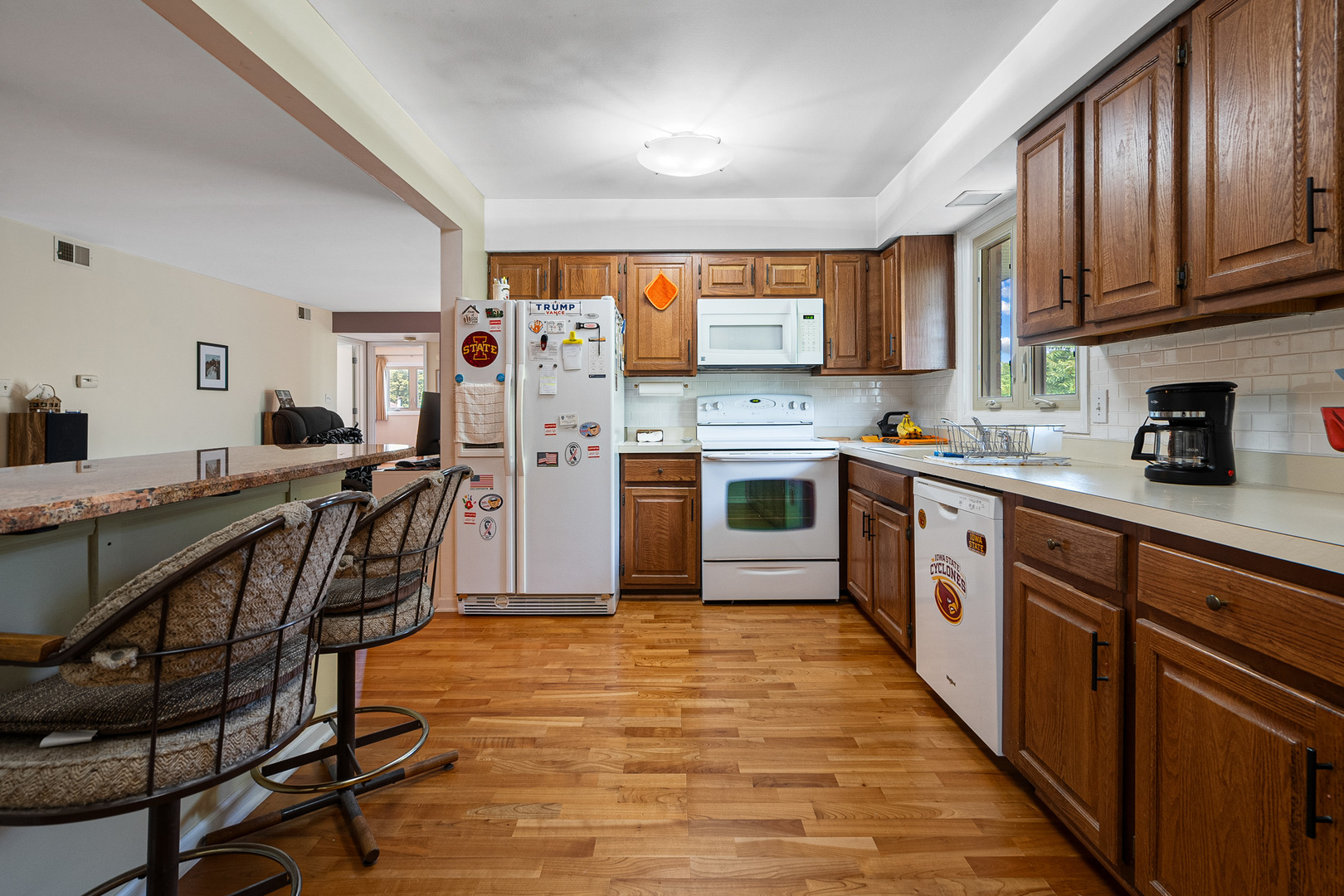 8996 Archer Avenue #2D, Willow Springs, IL 60480