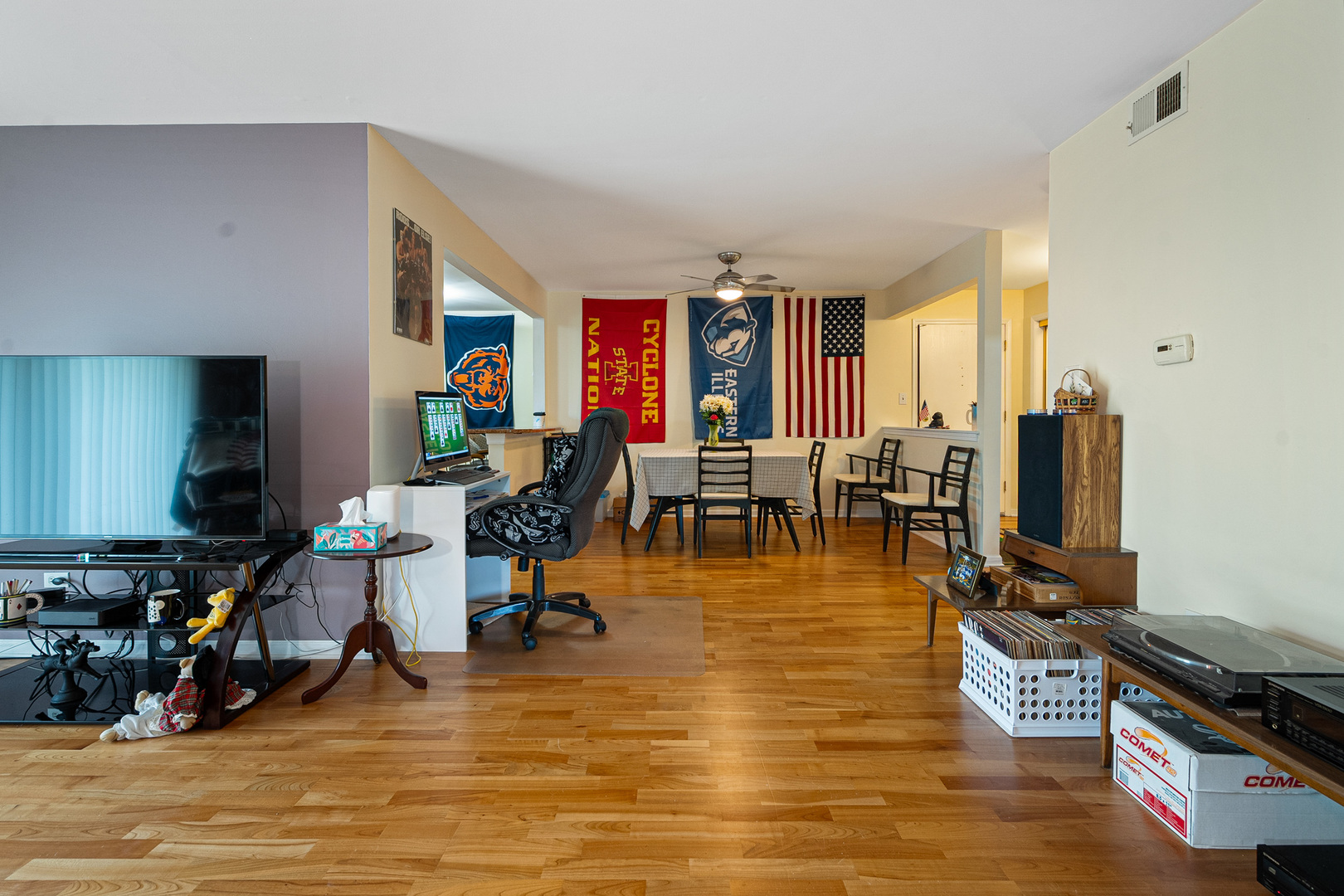 8996 Archer Avenue #2D, Willow Springs, IL 60480