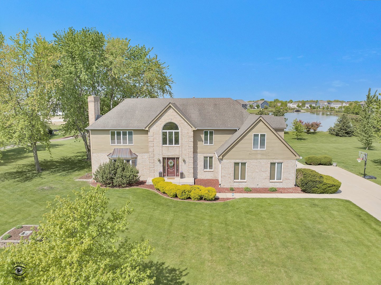 17628 S Williamsburg Drive, Plainfield, IL 60586