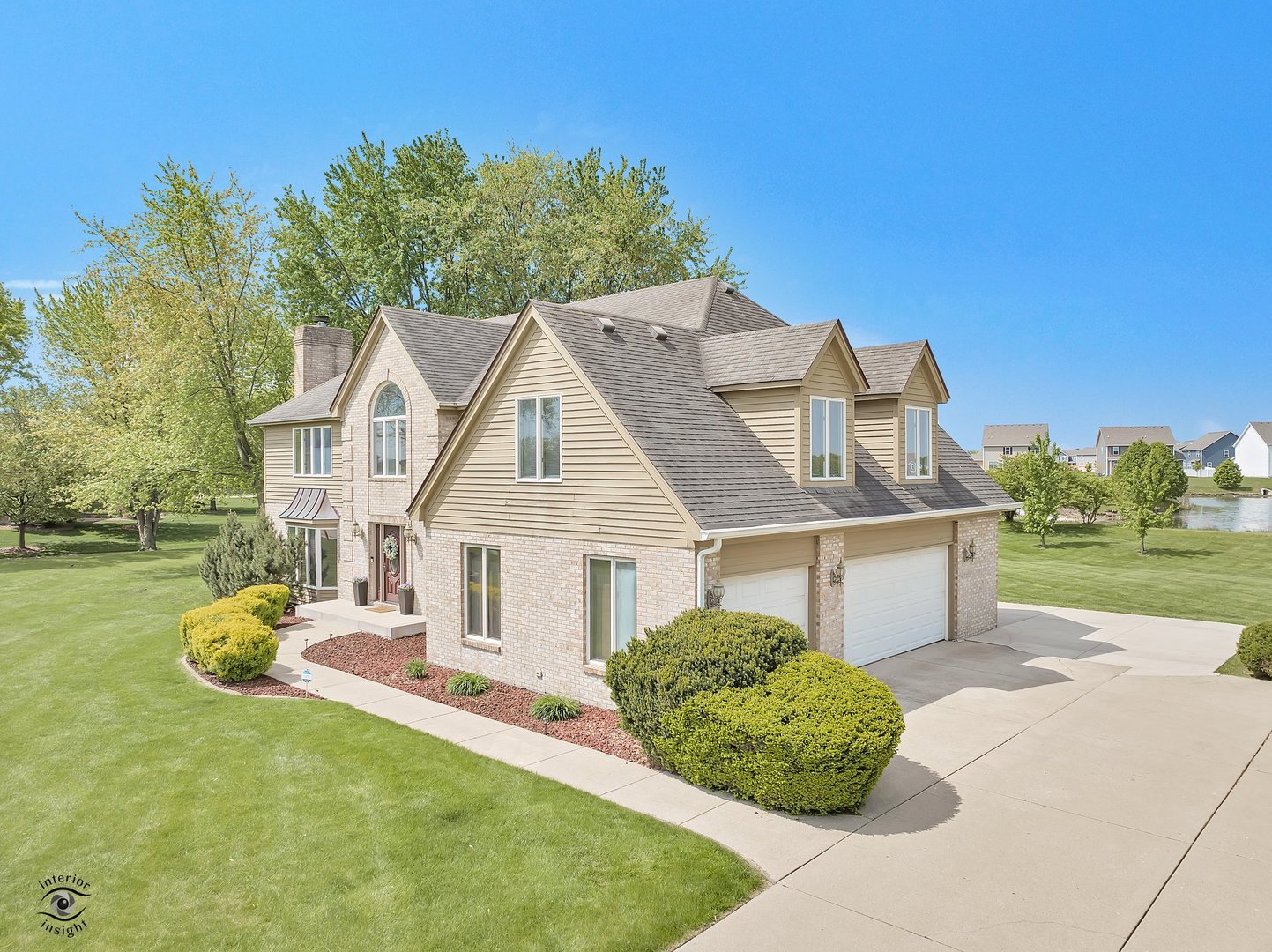 17628 S Williamsburg Drive, Plainfield, IL 60586