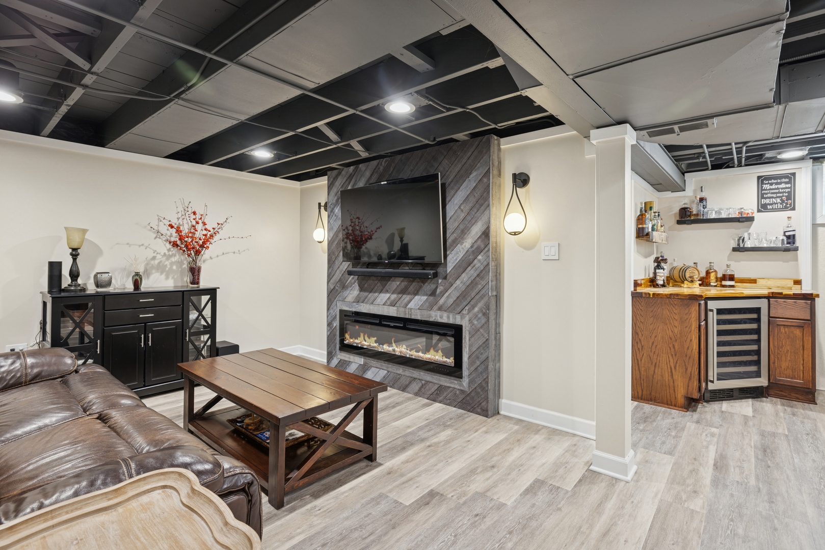 840 S Ardmore Avenue, Villa Park, IL 60181