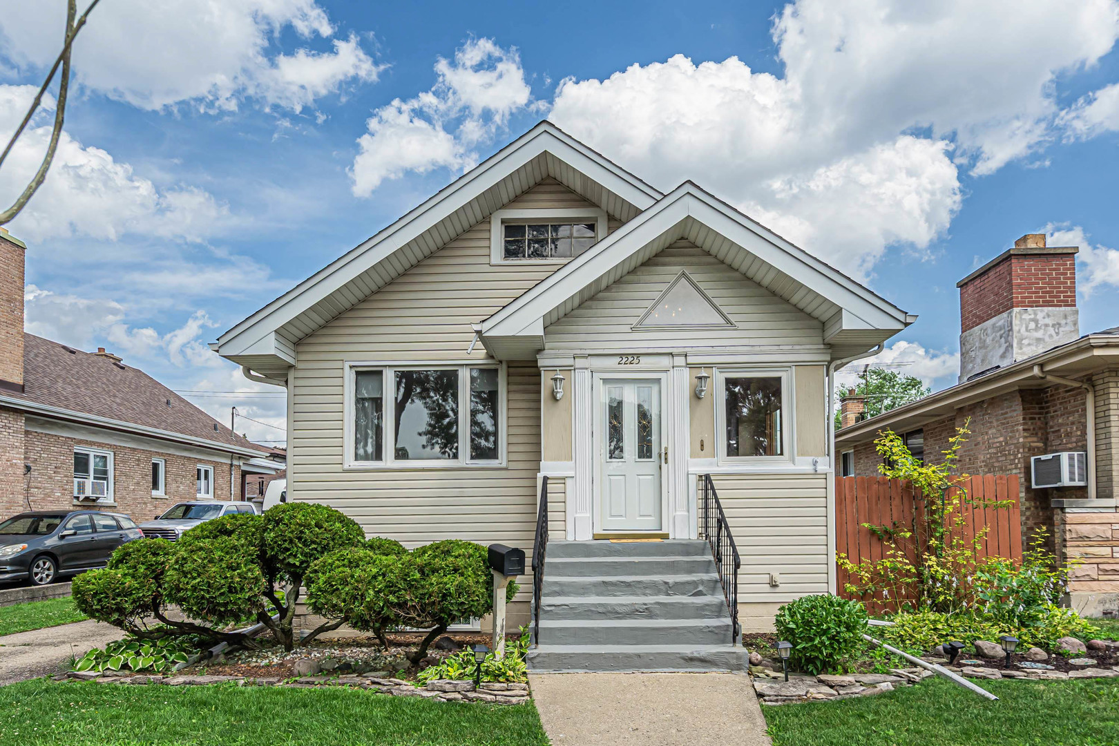 2225 N 76th Court, Elmwood Park, IL 60707