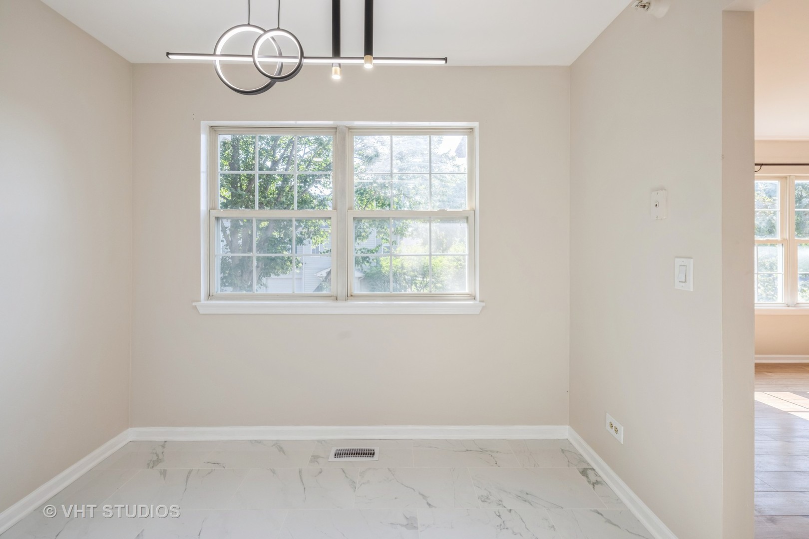 1828 Oslo Court, Mundelein, IL 60060