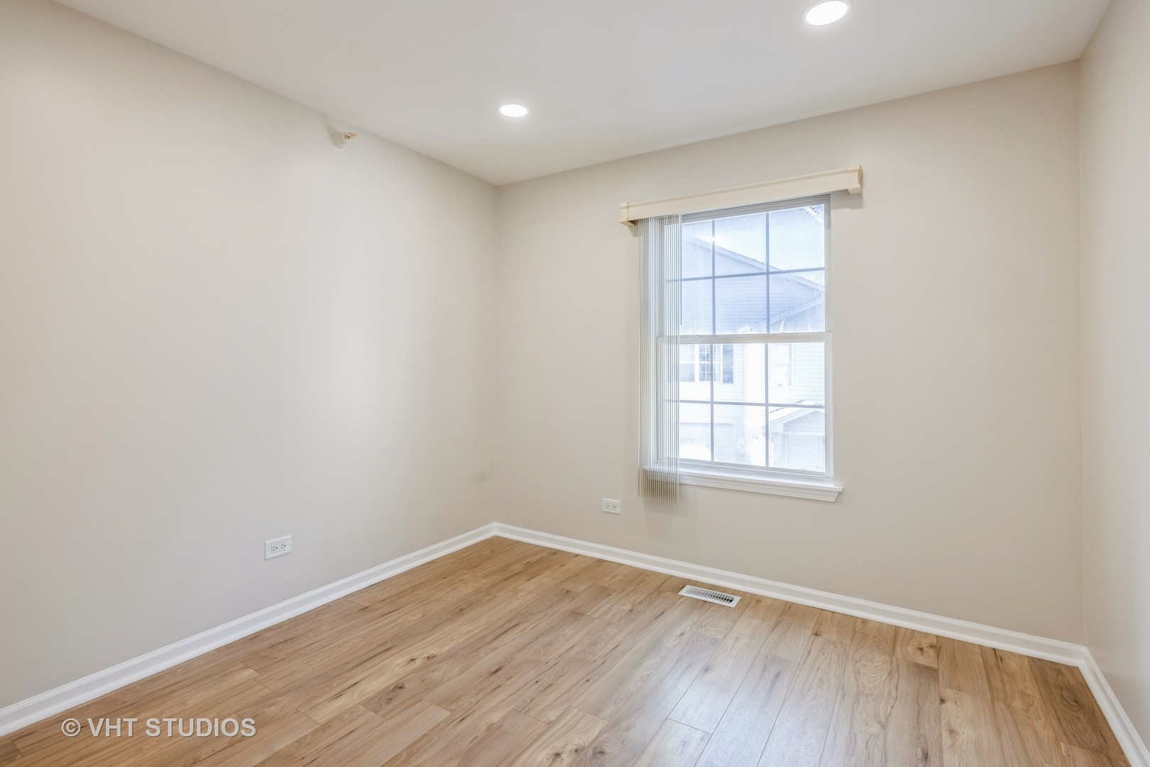 1828 Oslo Court, Mundelein, IL 60060