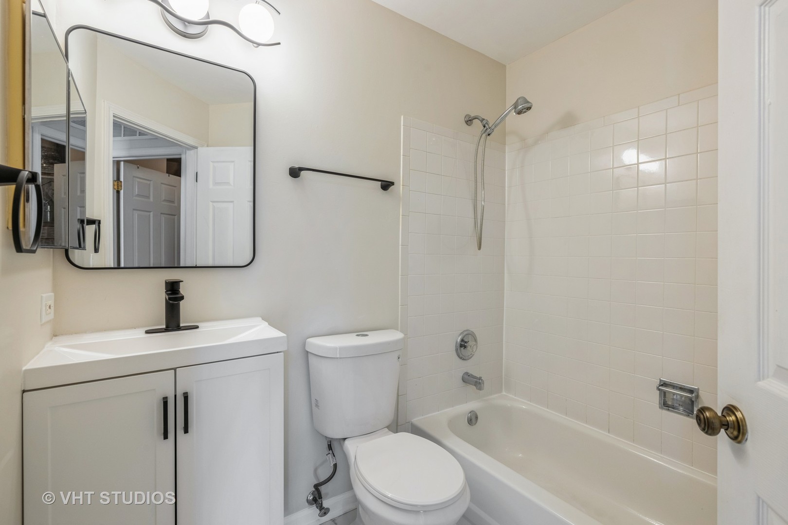 1828 Oslo Court, Mundelein, IL 60060