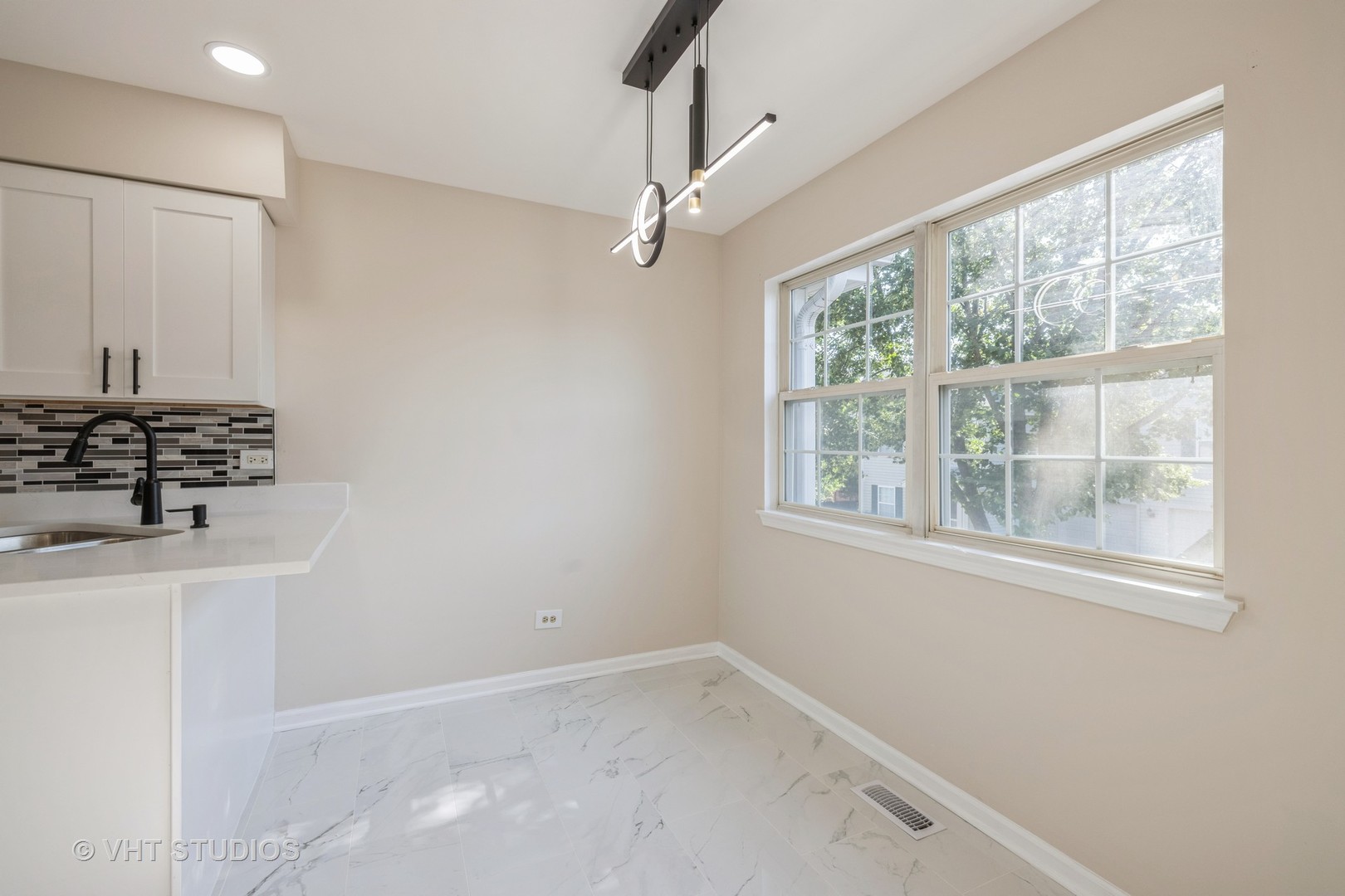 1828 Oslo Court, Mundelein, IL 60060