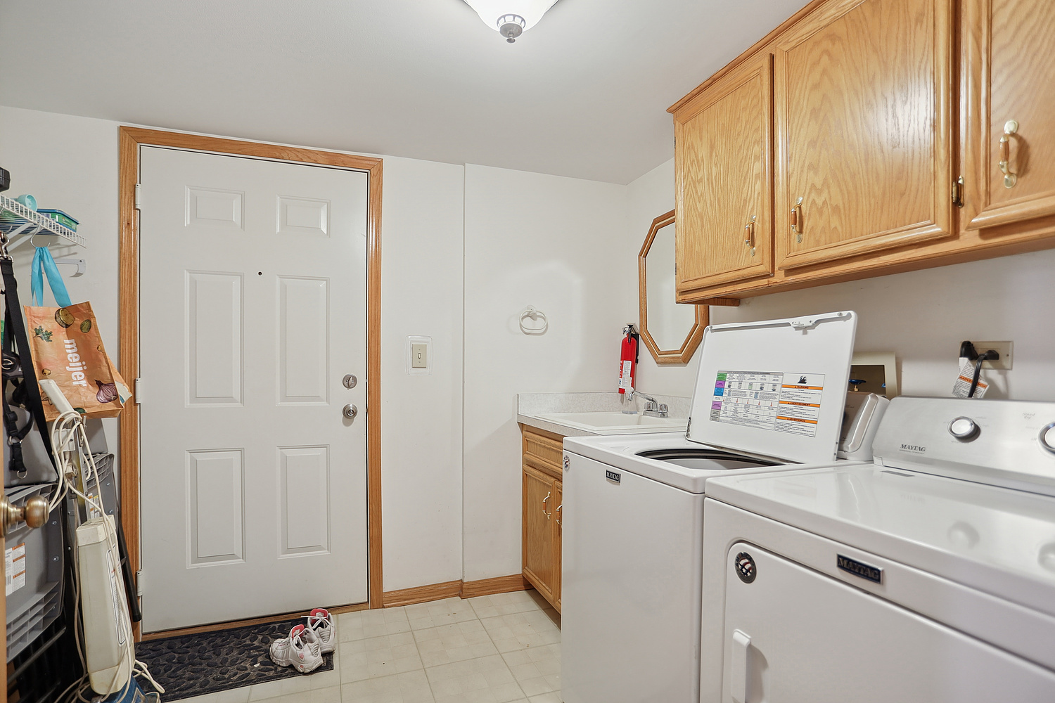 10238 Southwest Highway #1B, Chicago Ridge, IL 60415