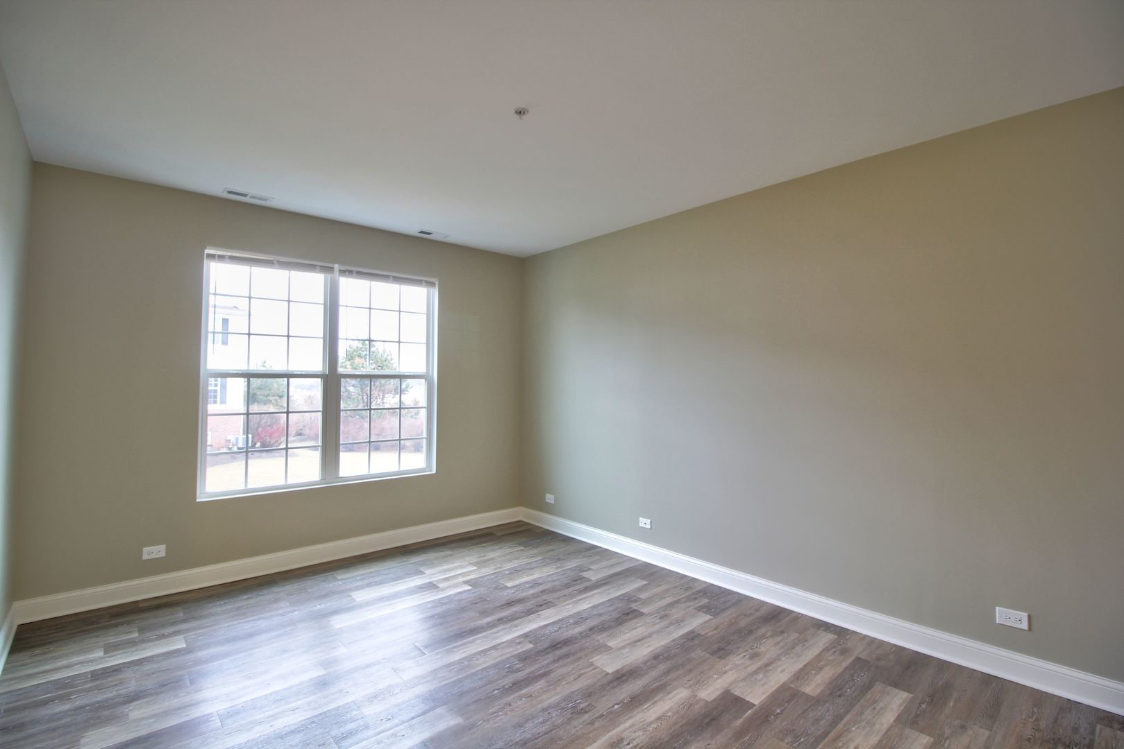 2259 Beresford Drive #2259, Yorkville, IL 60560