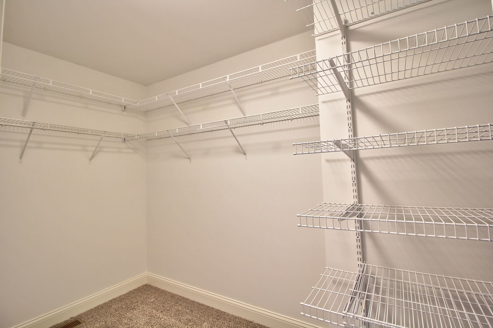 2259 Beresford Drive #2259, Yorkville, IL 60560