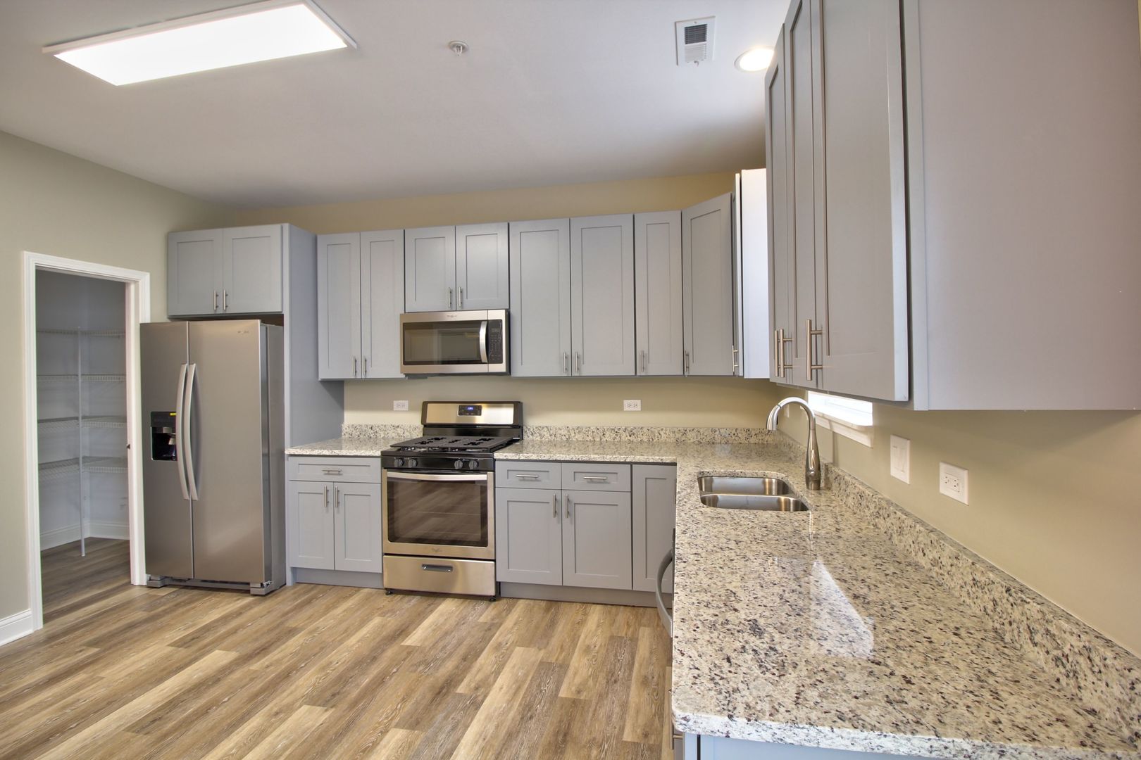 2259 Beresford Drive #2259, Yorkville, IL 60560