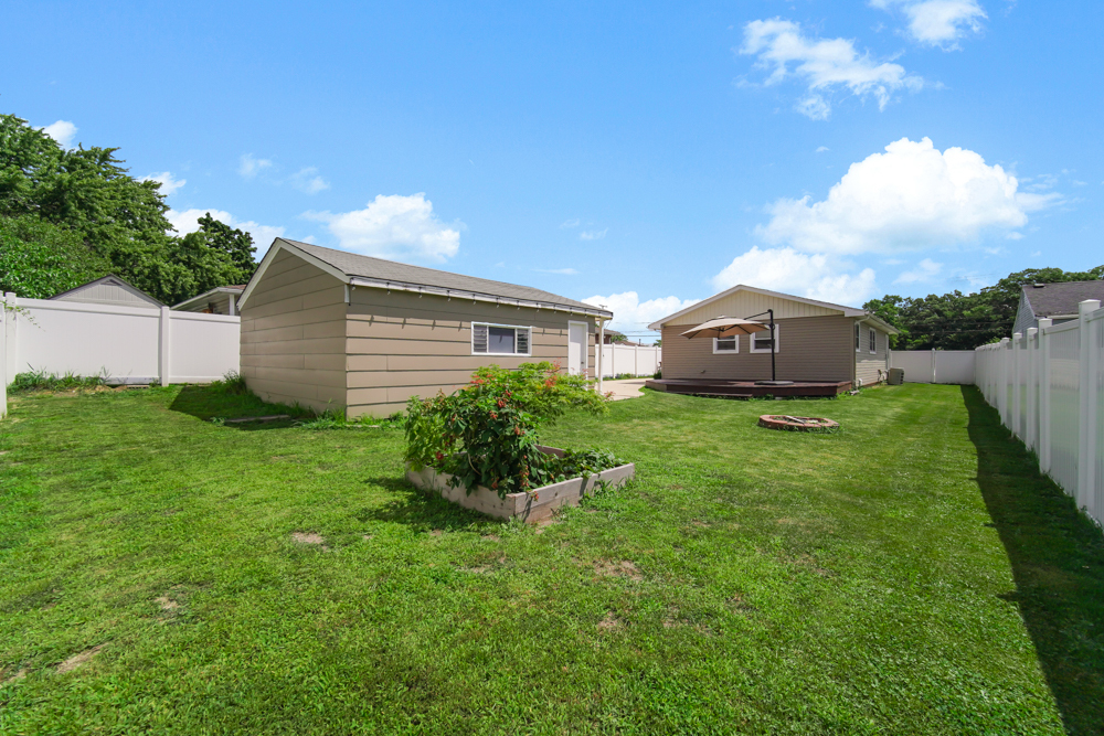 16014 Laramie Avenue, Oak Forest, IL 60452