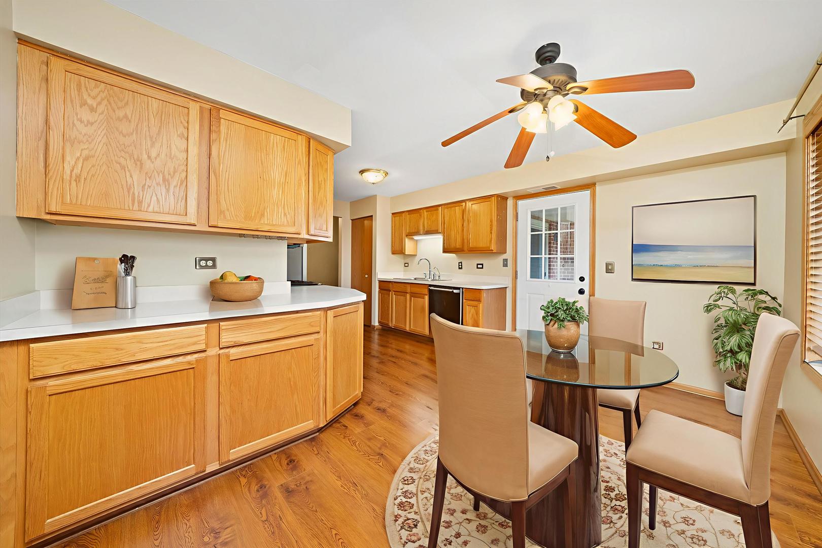 11103 W COVE Circle #3D, Palos Hills, IL 60465