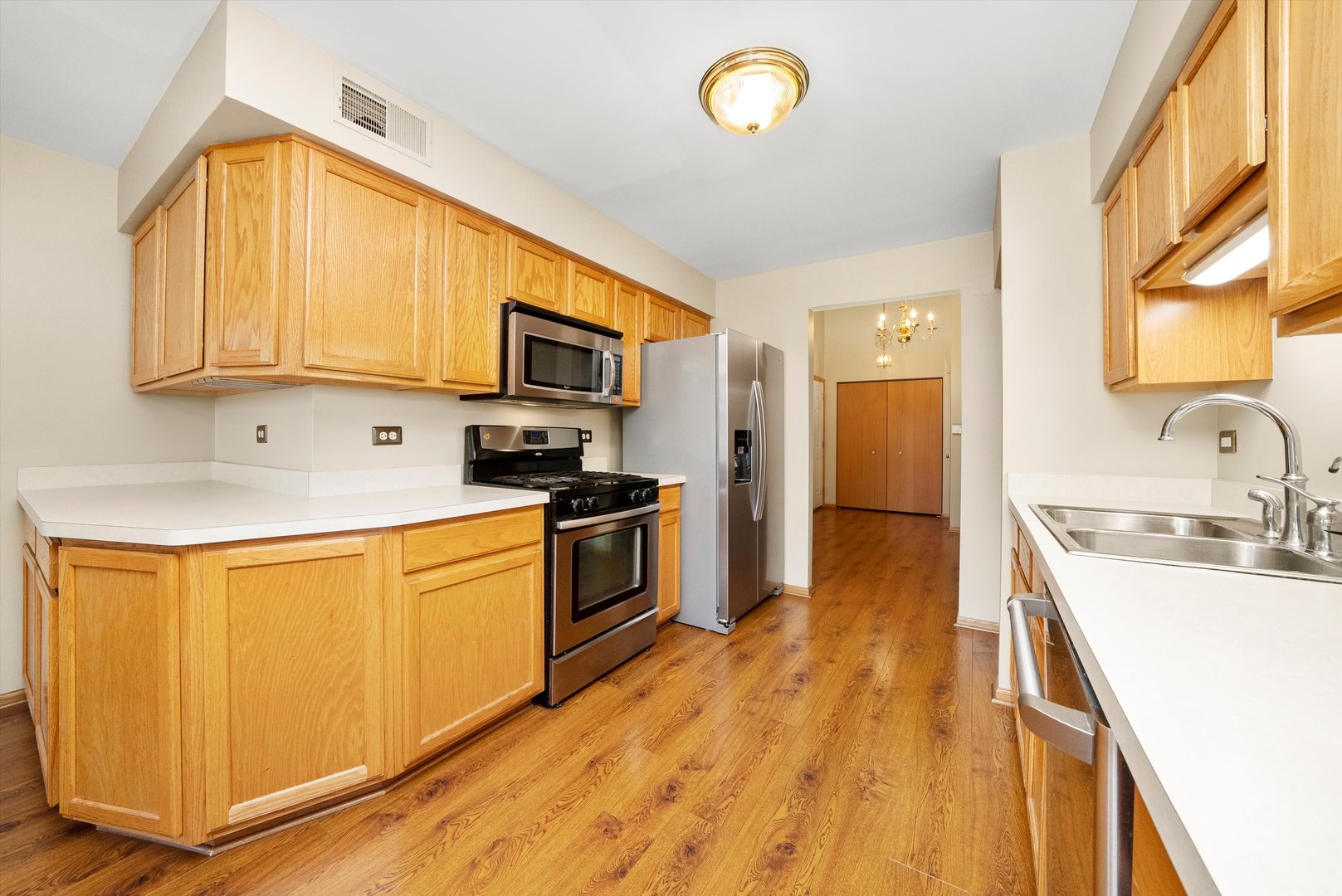 11103 W COVE Circle #3D, Palos Hills, IL 60465