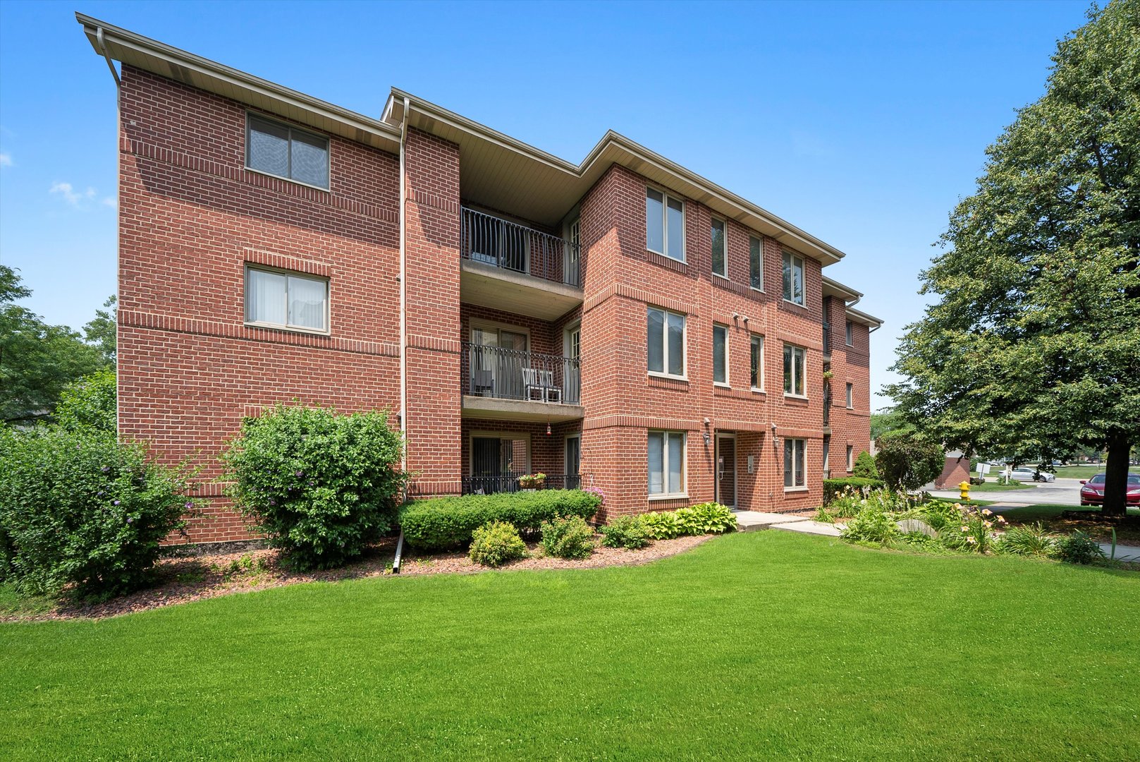 11103 W COVE Circle #3D, Palos Hills, IL 60465