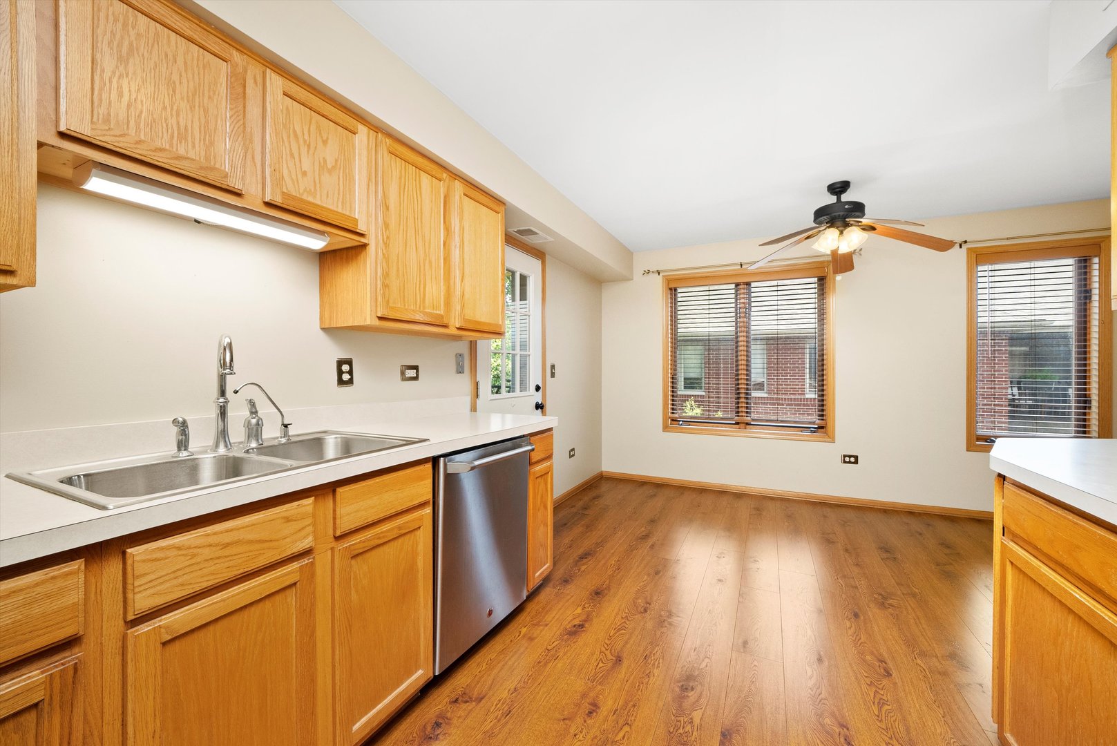 11103 W COVE Circle #3D, Palos Hills, IL 60465