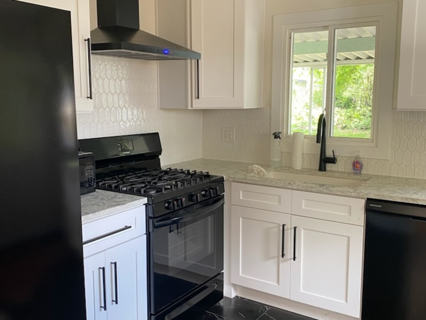 375 Mission Avenue, Villa Park, IL 60181