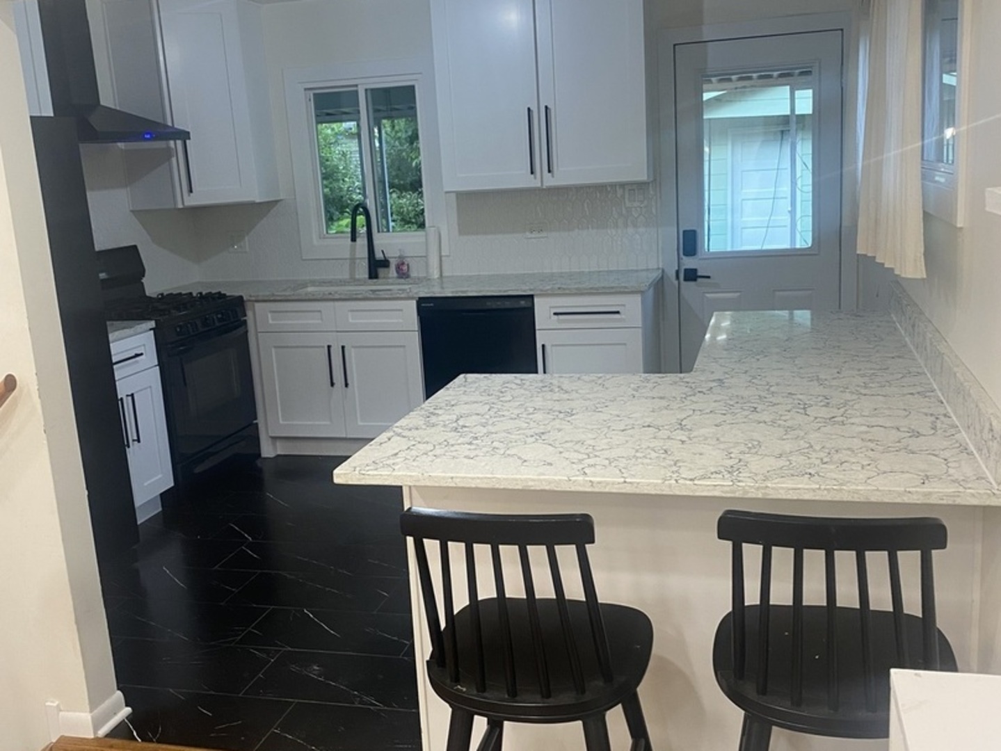 375 Mission Avenue, Villa Park, IL 60181