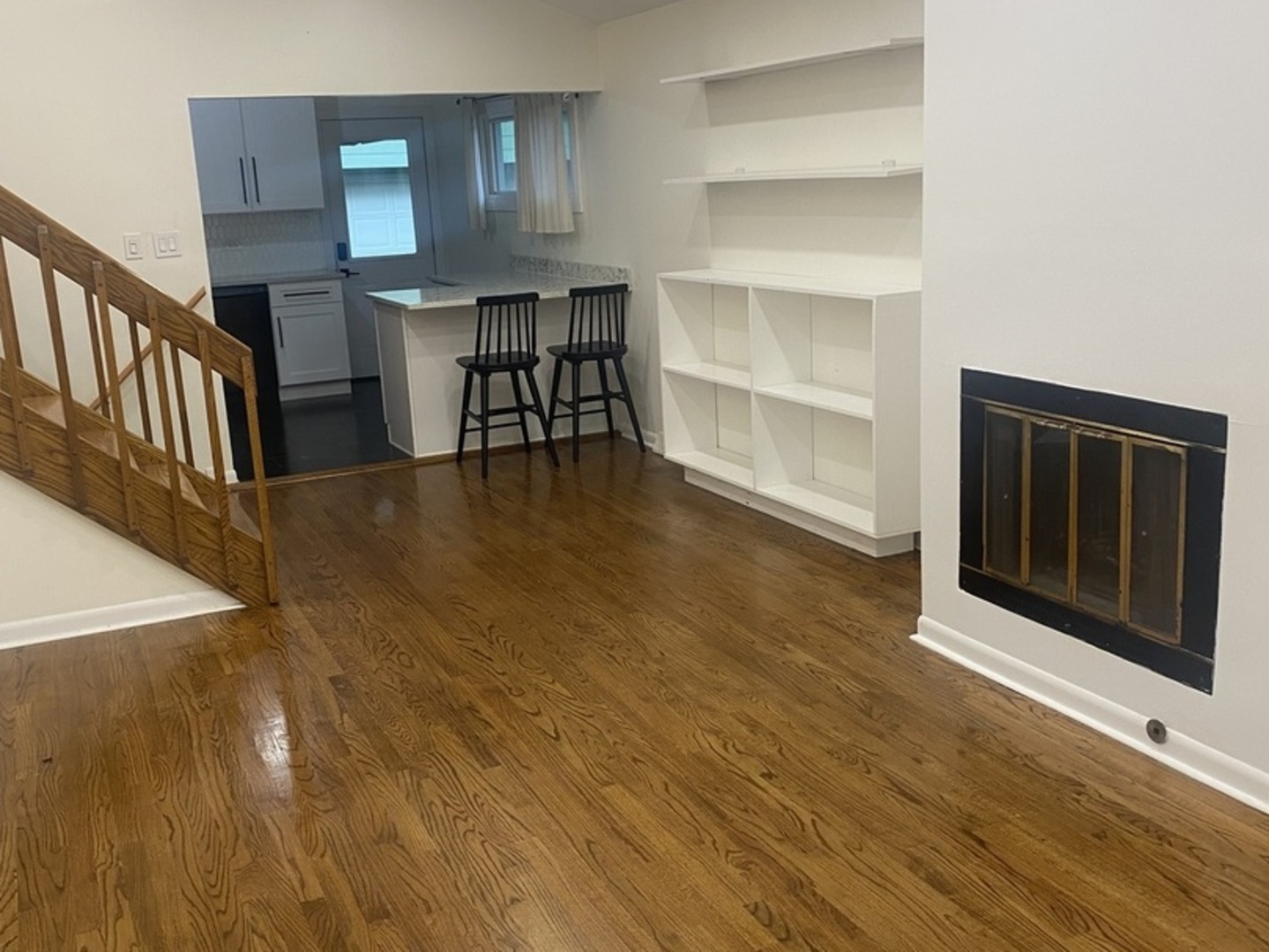 375 Mission Avenue, Villa Park, IL 60181