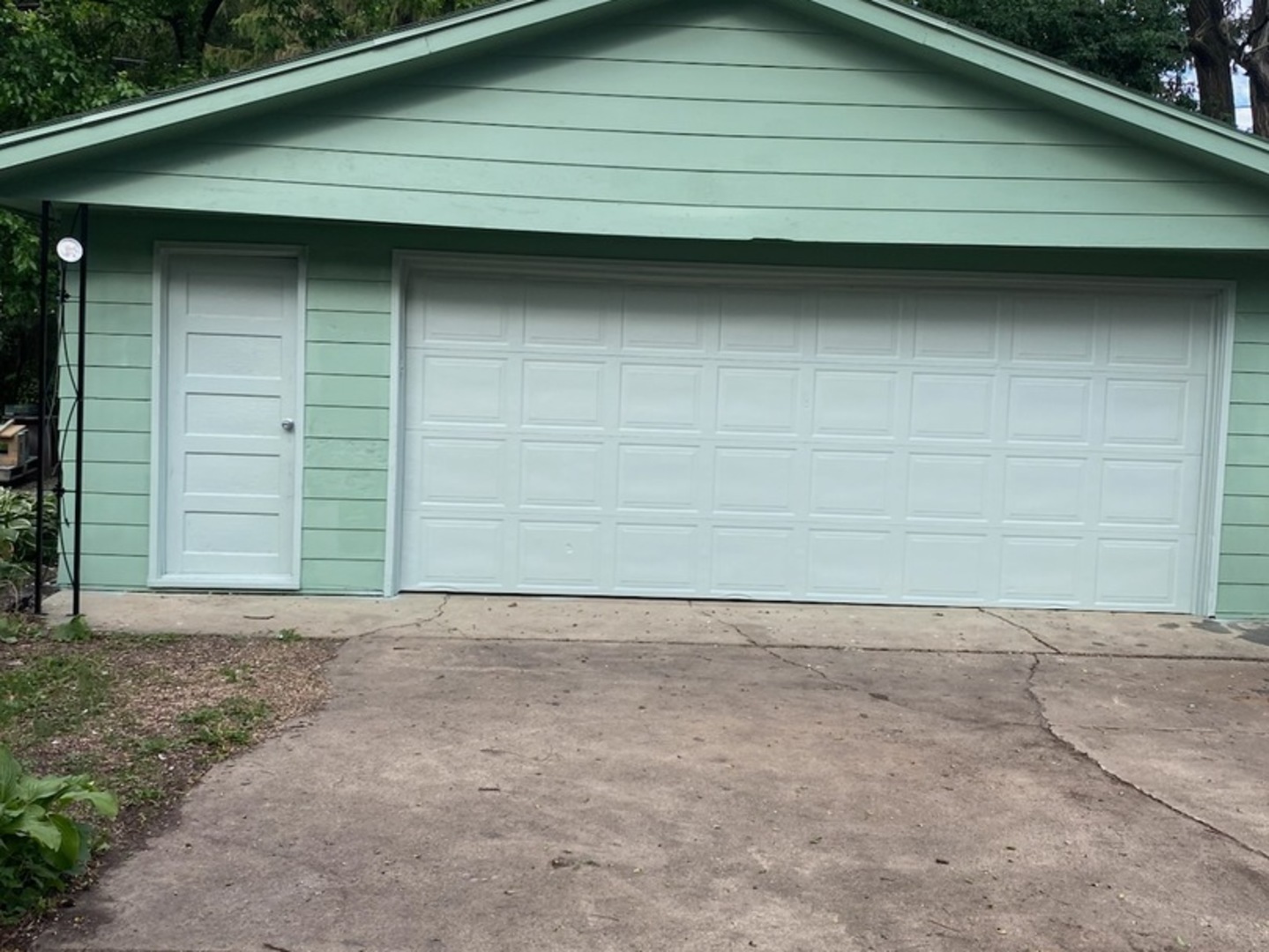 375 Mission Avenue, Villa Park, IL 60181