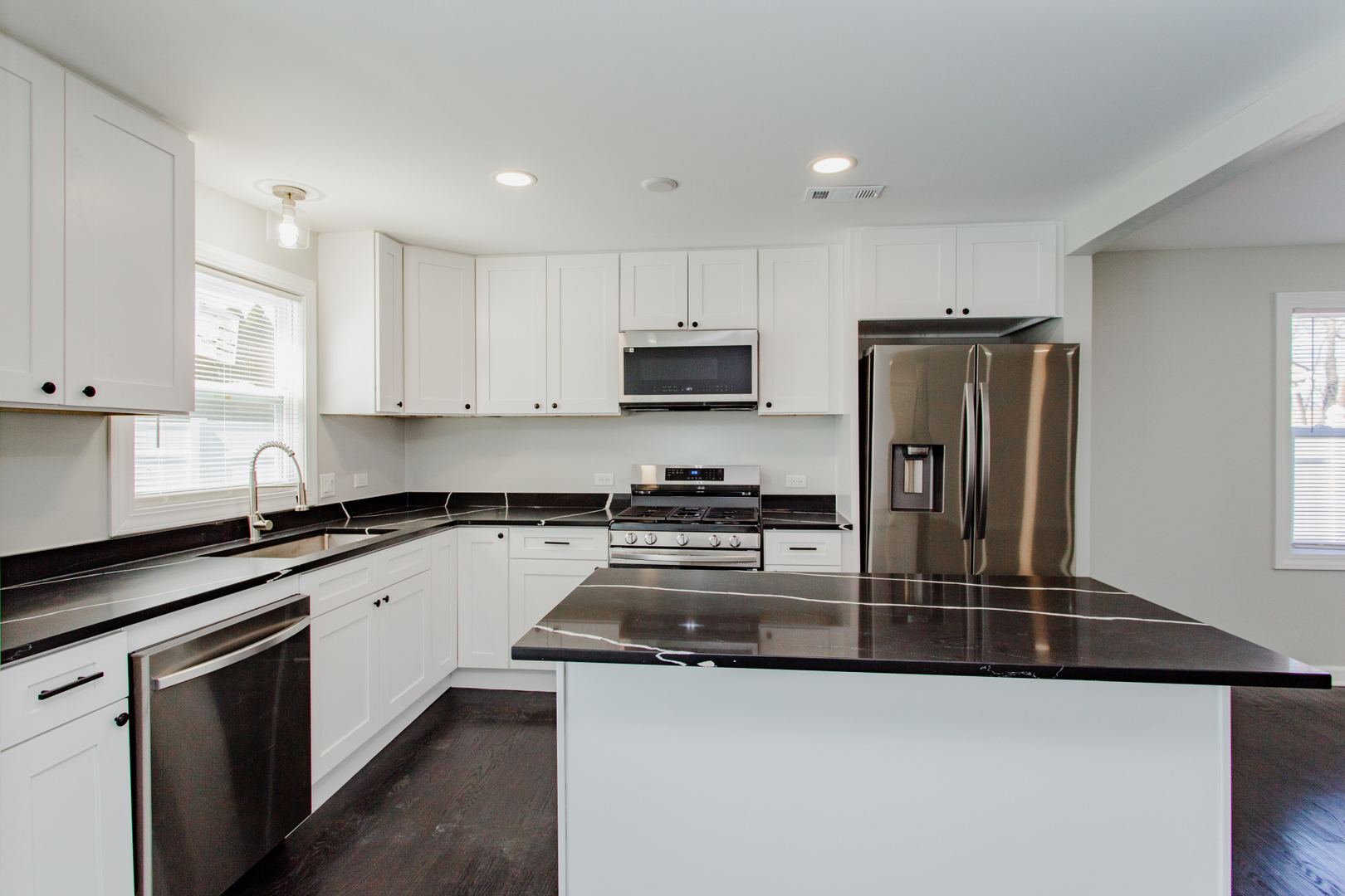 10131 Nevada Avenue, Franklin Park, IL 60131