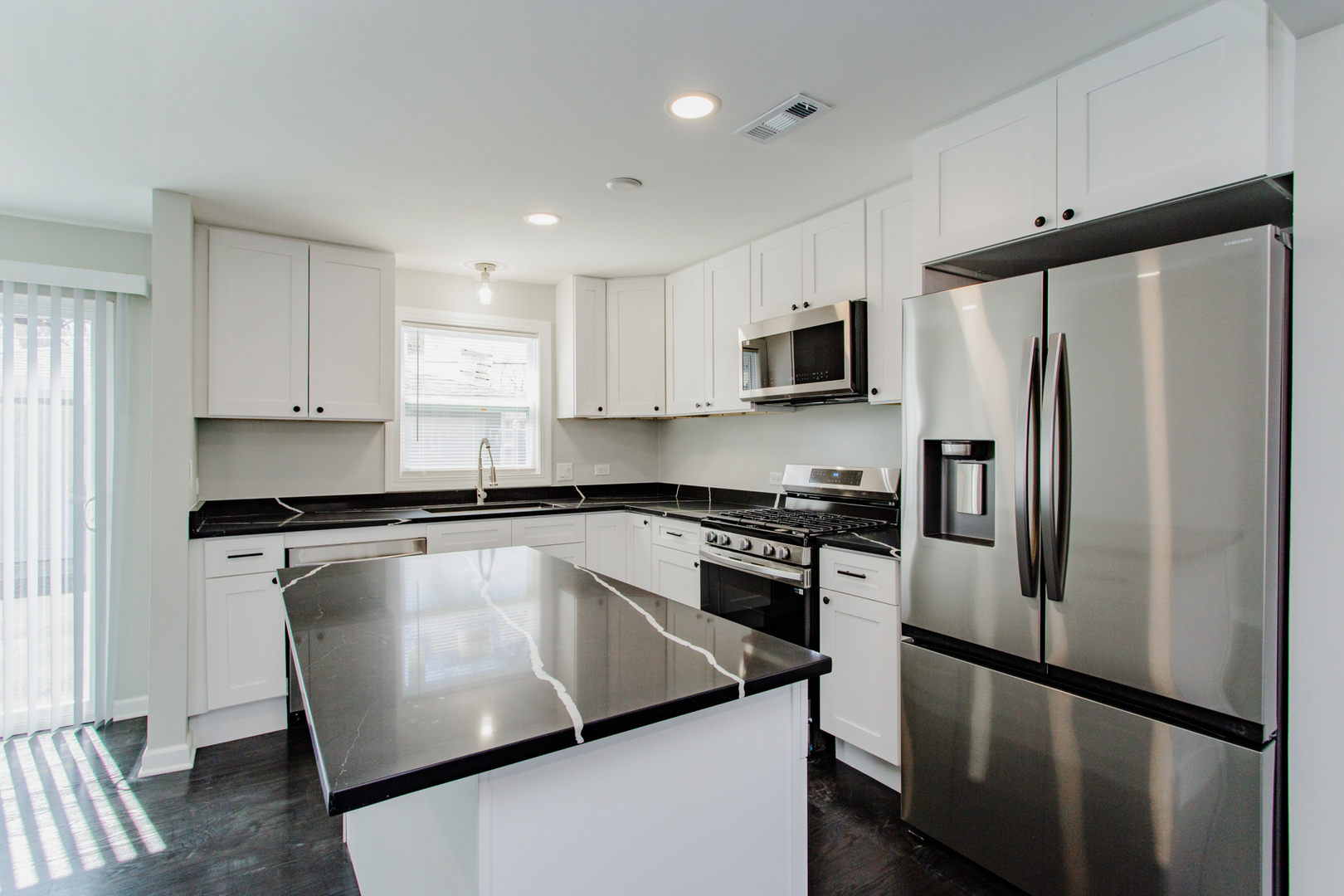 10131 Nevada Avenue, Franklin Park, IL 60131
