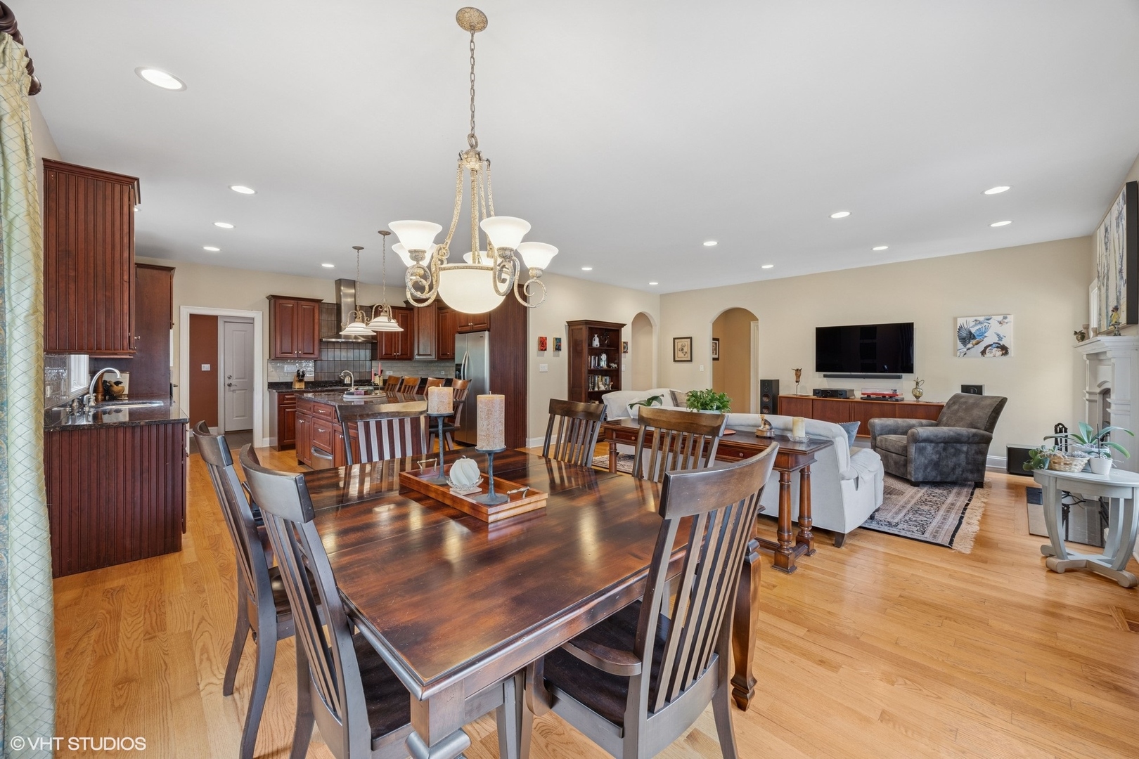1106 S Kensington Avenue, La Grange, IL 60525