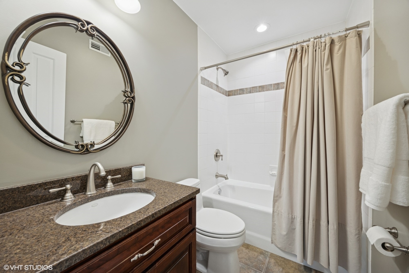 1106 S Kensington Avenue, La Grange, IL 60525