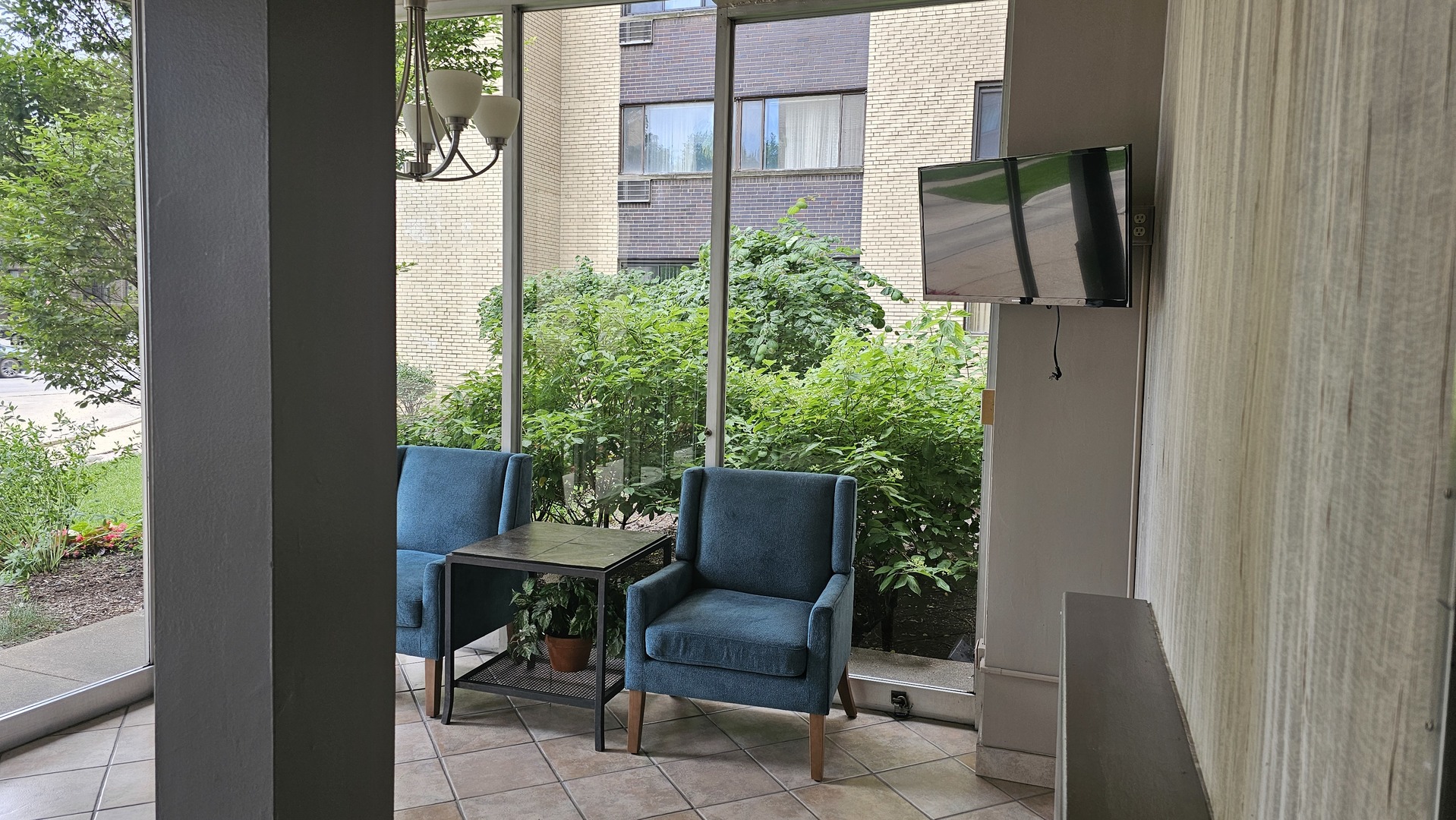 6300 N Sheridan Road #107, Chicago, IL 60660