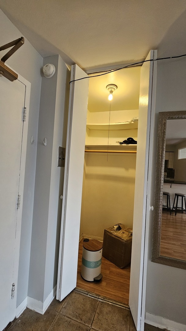 6300 N Sheridan Road #107, Chicago, IL 60660