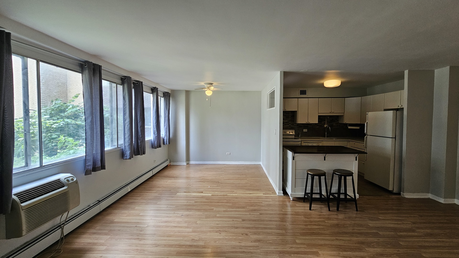 6300 N Sheridan Road #107, Chicago, IL 60660