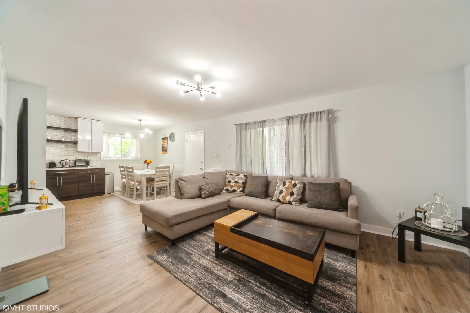 2508 Algonquin Road #3, Rolling Meadows, IL 60008