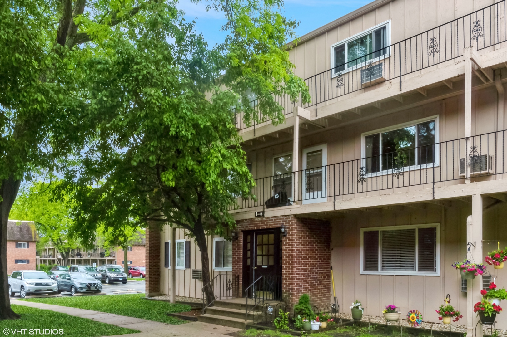 2508 Algonquin Road #3, Rolling Meadows, IL 60008