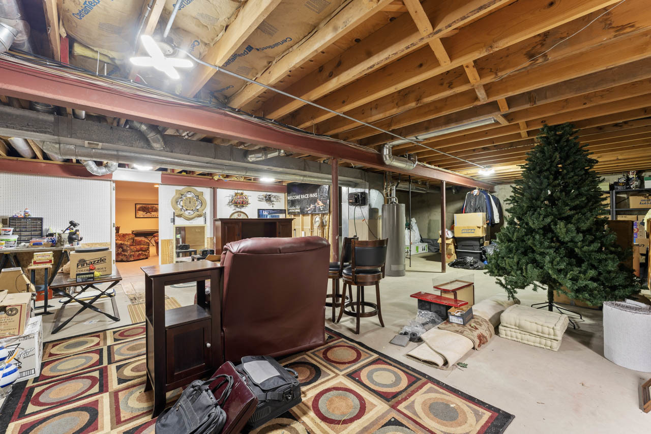 2566 Oak Trails Drive, Aurora, IL 60506