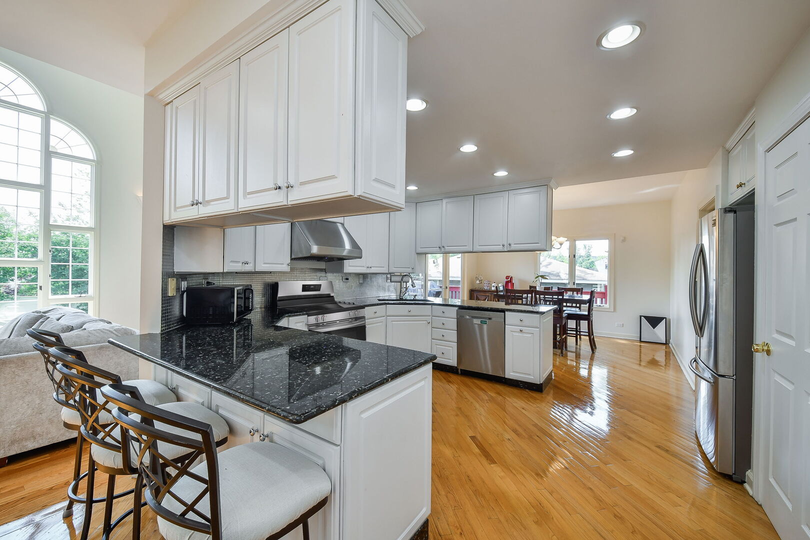 5N311 Lloyd Avenue, Itasca, IL 60143