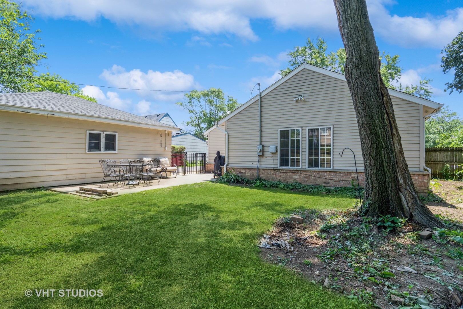 520 White Oak Road, Bolingbrook, IL 60440