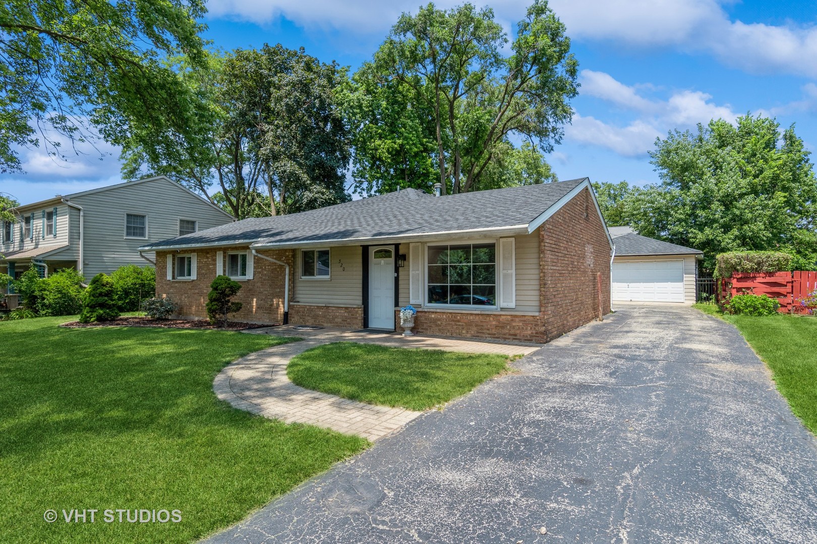 520 White Oak Road, Bolingbrook, IL 60440