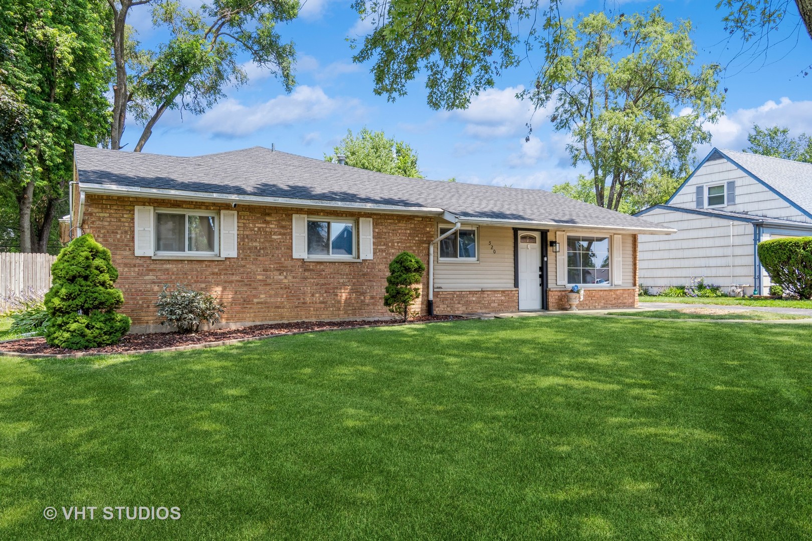 520 White Oak Road, Bolingbrook, IL 60440