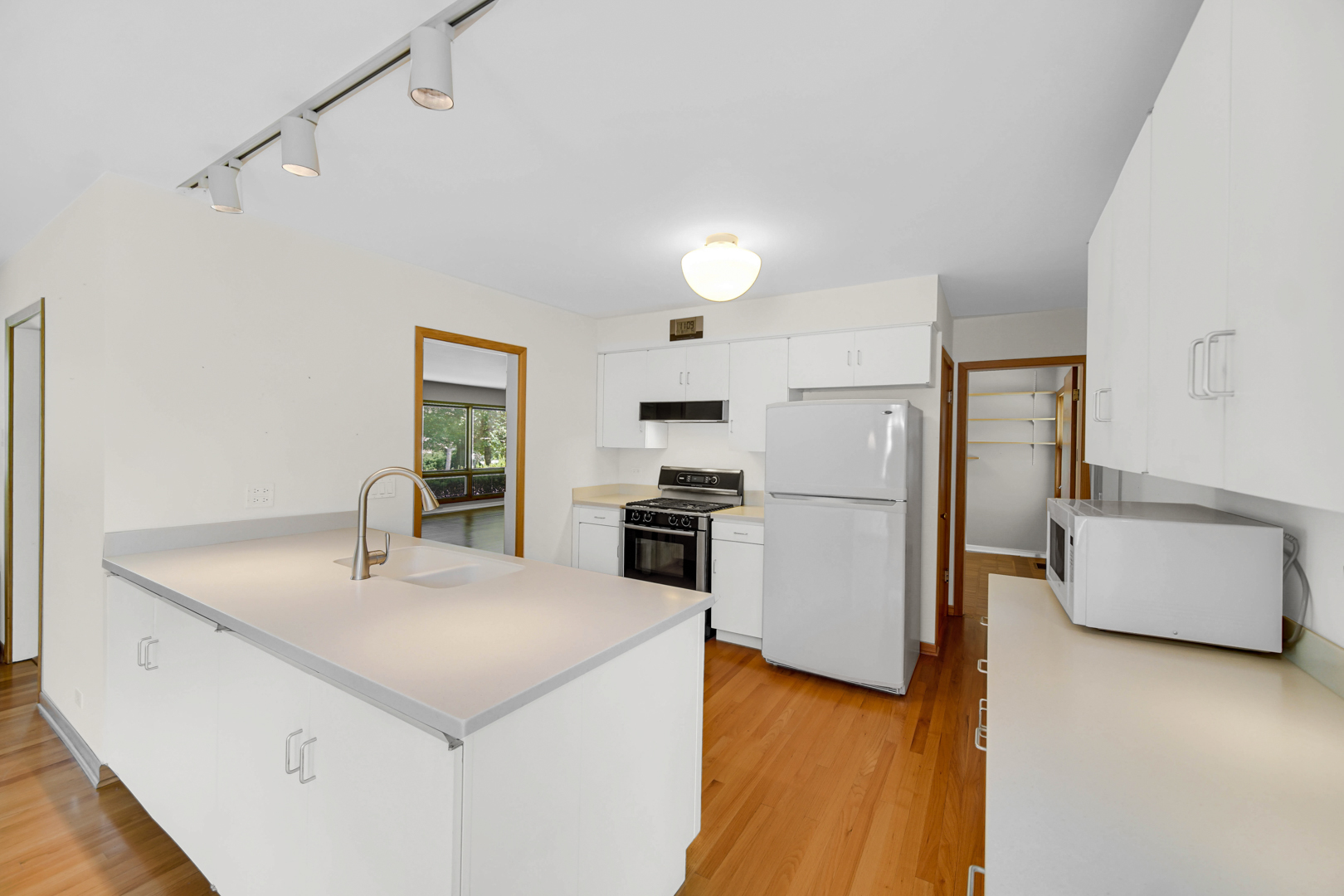 7249 W 109th Place, Worth, IL 60482