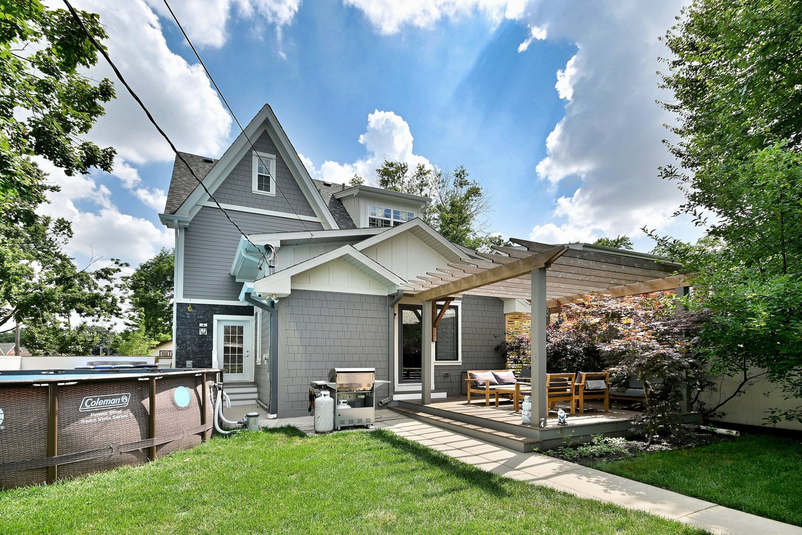 1364 E Algonquin Road, Des Plaines, IL 60016