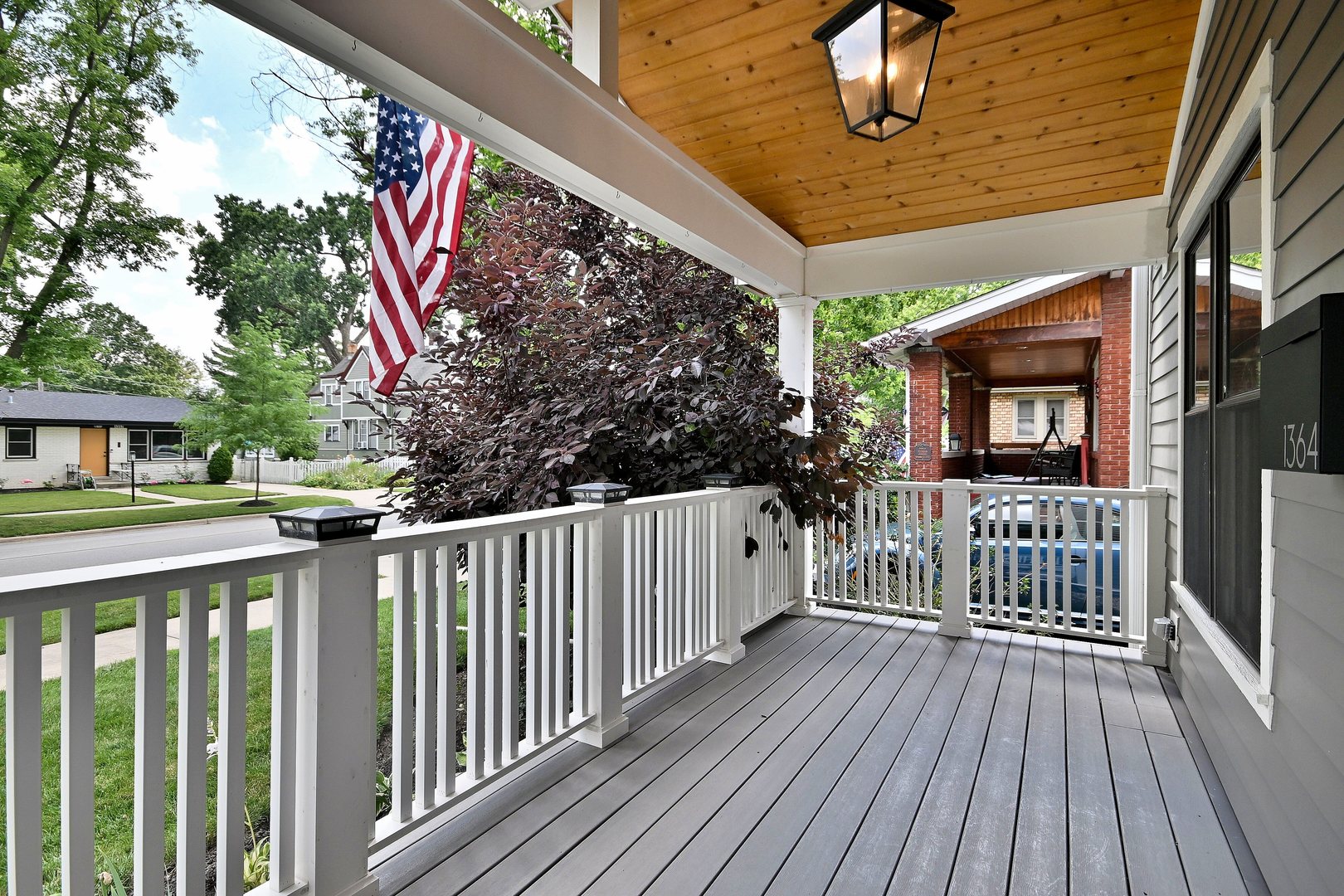 1364 E Algonquin Road, Des Plaines, IL 60016