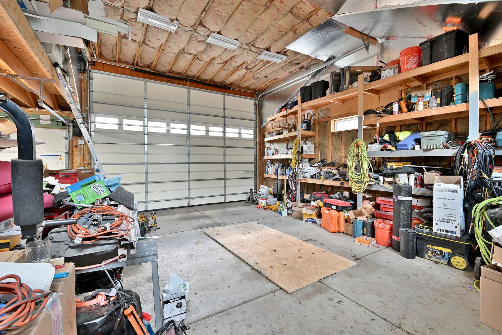 1364 E Algonquin Road, Des Plaines, IL 60016