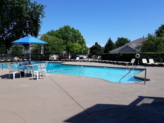 115 Sussex Circle #C2, Schaumburg, IL 60193