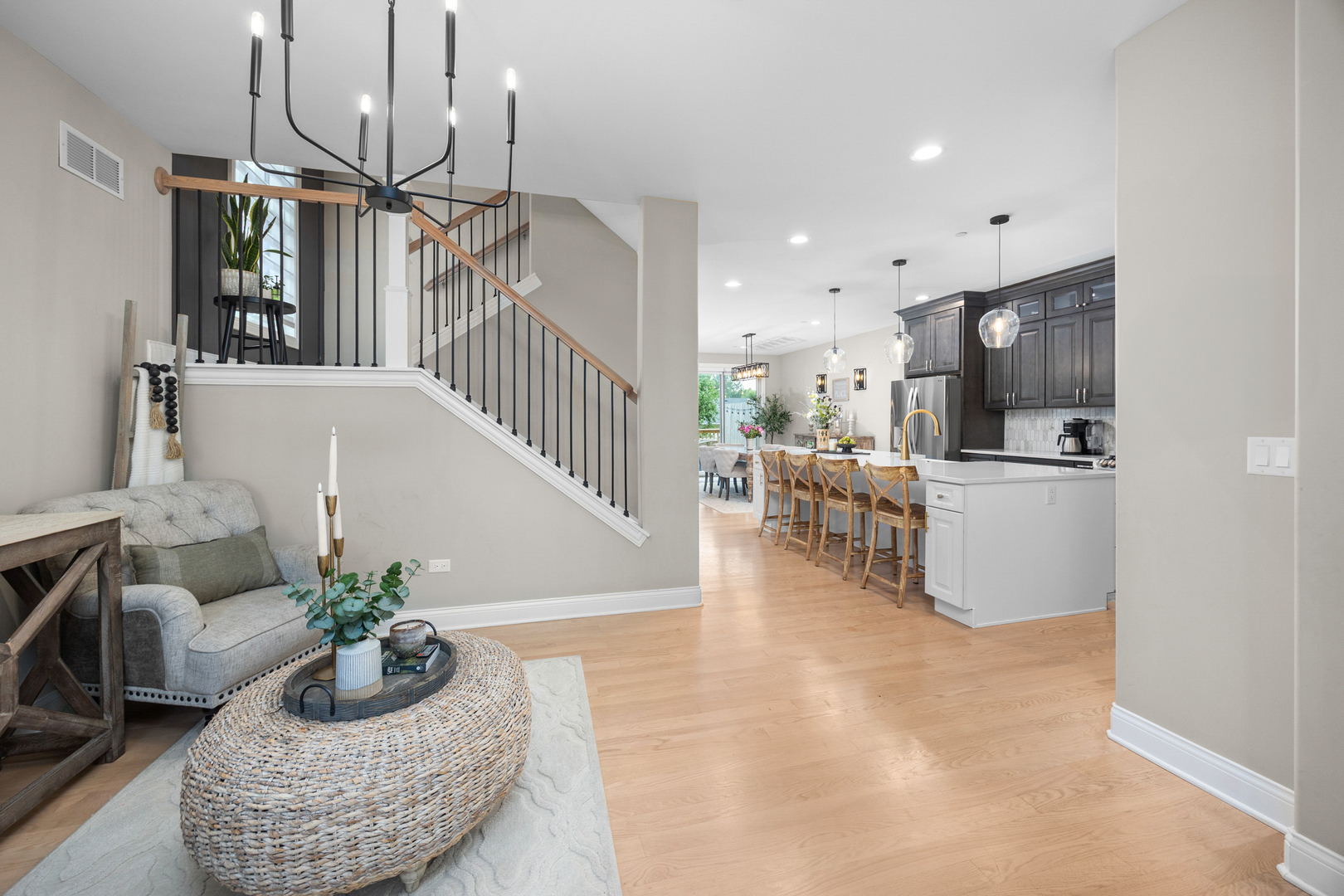 1031 Dakota Drive, Elk Grove Village, IL 60007