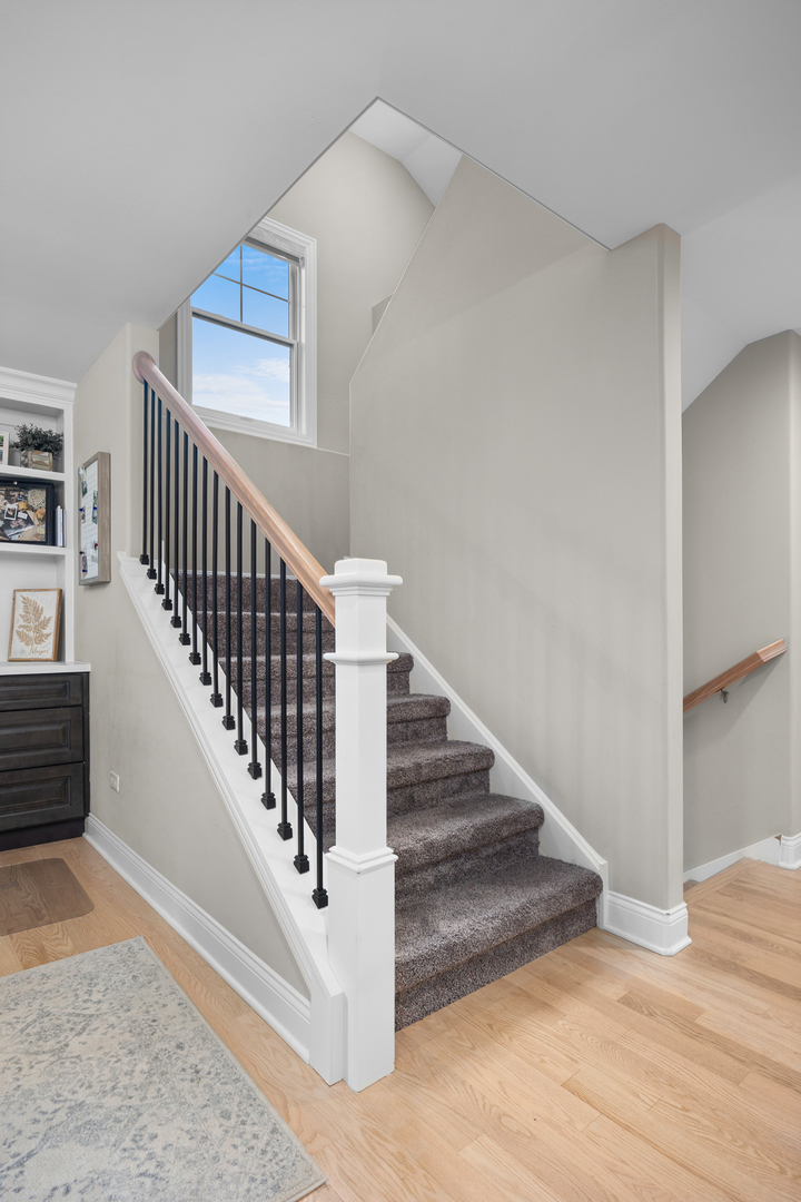 1031 Dakota Drive, Elk Grove Village, IL 60007