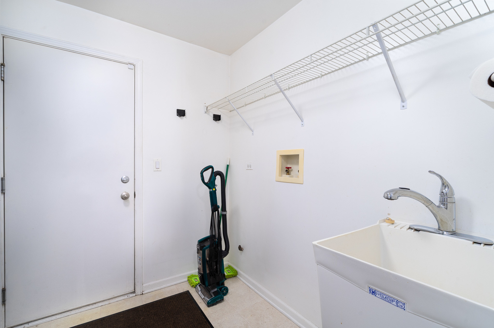 288 Whitfield Drive #B, Sugar Grove, IL 60554