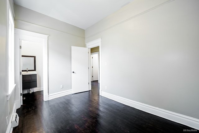 1560 E 93rd Street, Chicago, IL 60619