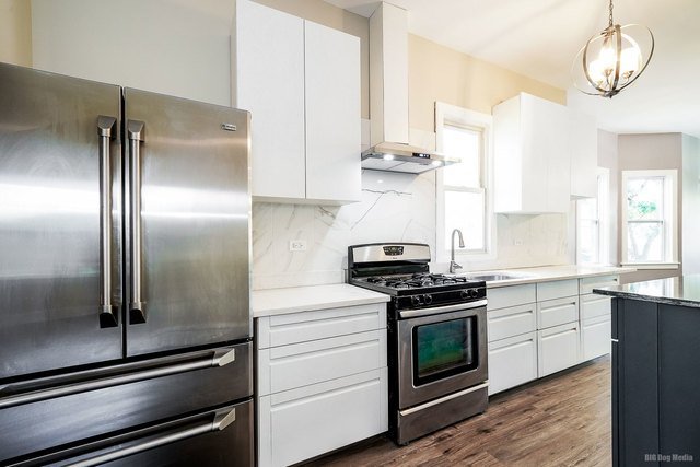 1560 E 93rd Street, Chicago, IL 60619